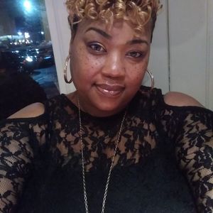 Meet your Posher, Latoya